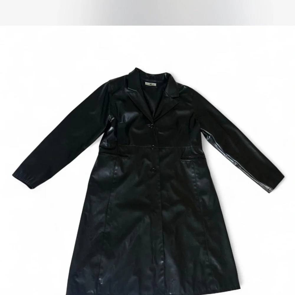 90's Black Faux Leather Long Trench Coat Woman's Large - Picture 3 of 8